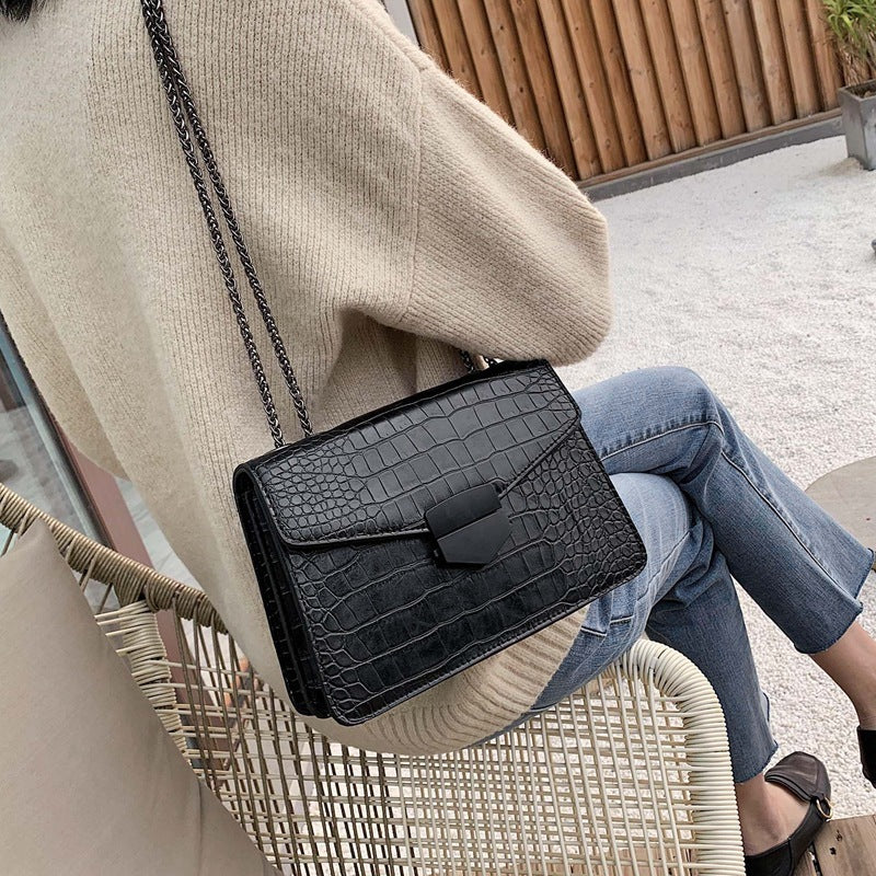 Inclined shoulder bag