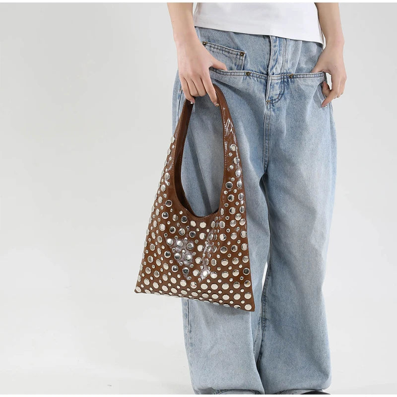 New Summer Rivet Shoulder Bag2025 Brand Fashion High-end Quality Leather Versatile Cool Solid Color Commuter Bucket Underarm Bag