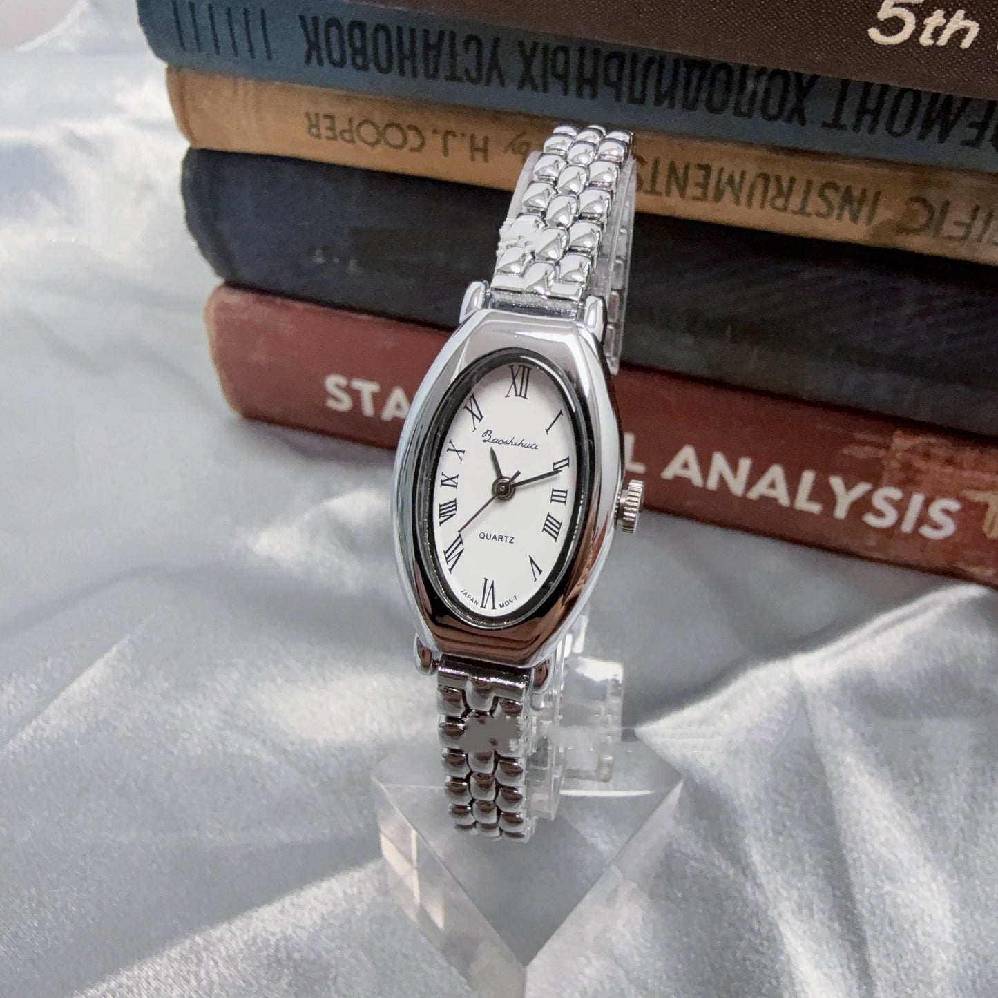 Oval Mesh Belt Retro Golden Simple Graceful Backflow Gold-plated Quartz Watch